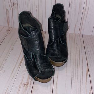 Pedro Garcia open toe black leather bootie